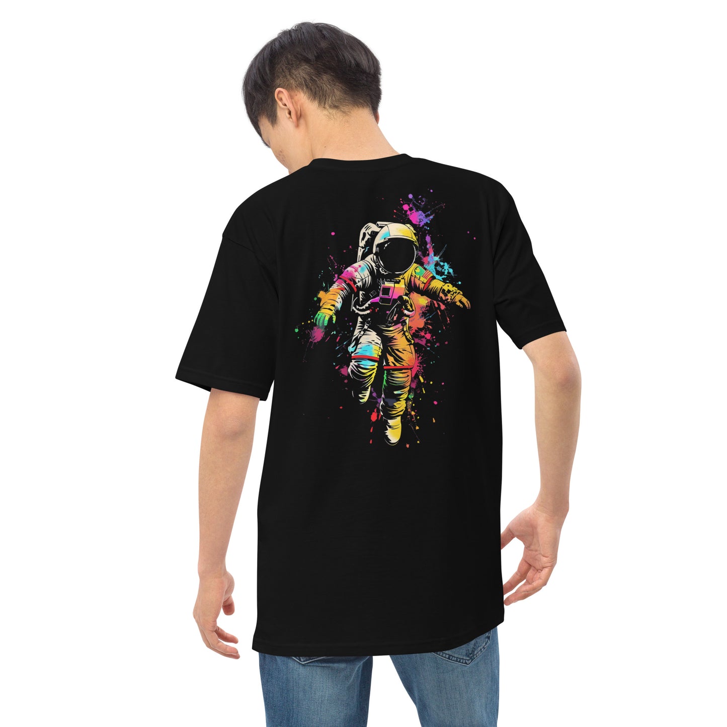 Camiseta gruesa hombre Astronauta. Levanta tu look con esta camiseta gruesa para hombre. Tiene un talle estructurado y clásico y es duradera a la par que suave al tacto, gracias a su tejido de algodón peinado e hilado en anillos. ¡Usa esta camiseta como u