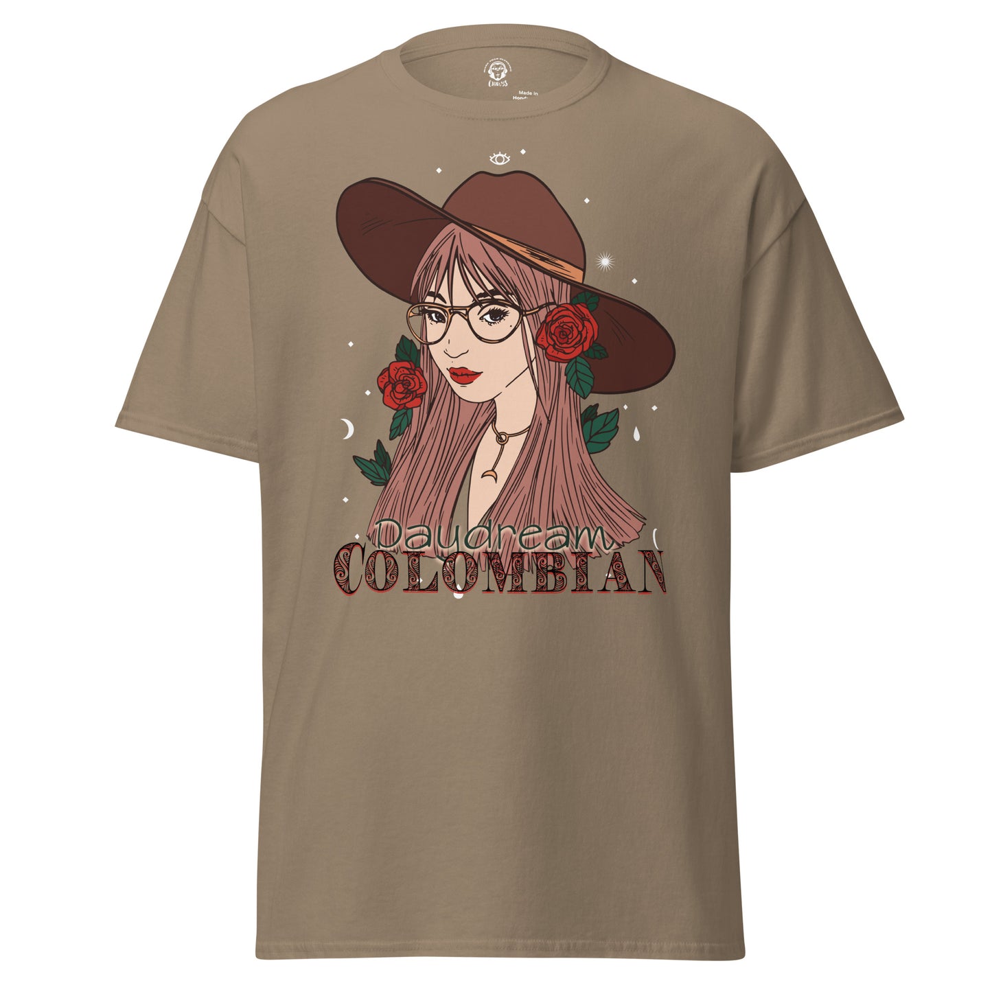 Camiseta clásica unisexChica soñadora, La camiseta clásica unisex 100% algodón te ayuda a conseguir una imagen más estructurada. Queda muy bien, mantiene las líneas rectas en los bordes y queda genial con outfits por capas. Además, ¡ahora está muy de moda