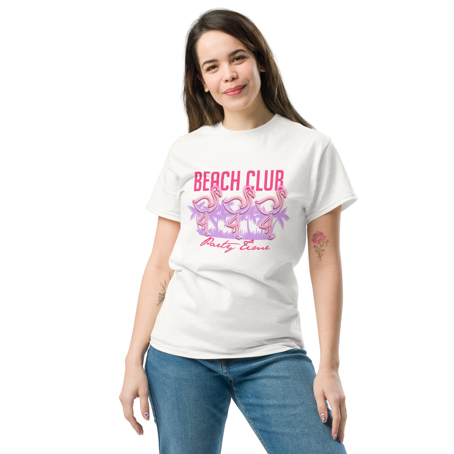 La camiseta clásica unisex 100% algodón te ayuda a conseguir una imagen más estructurada. Queda muy bien, mantiene las líneas rectas en los bordes y queda genial con outfits por capas. Además, ¡ahora está muy de moda! • 100% algodón • El tono Sport Grey e