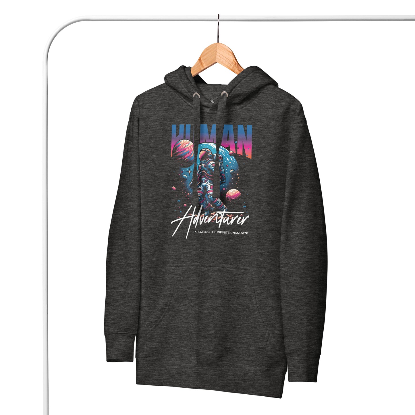 Sudadera con capucha unisex Sudadera Human Adventurer. Quién te iba a decir que una sudadera con un diseño tan increíble pudiera ser tan suave. No te arrepentirás de comprar esta pieza de streetwear única con un conveniente bolsillo frontal y una capucha