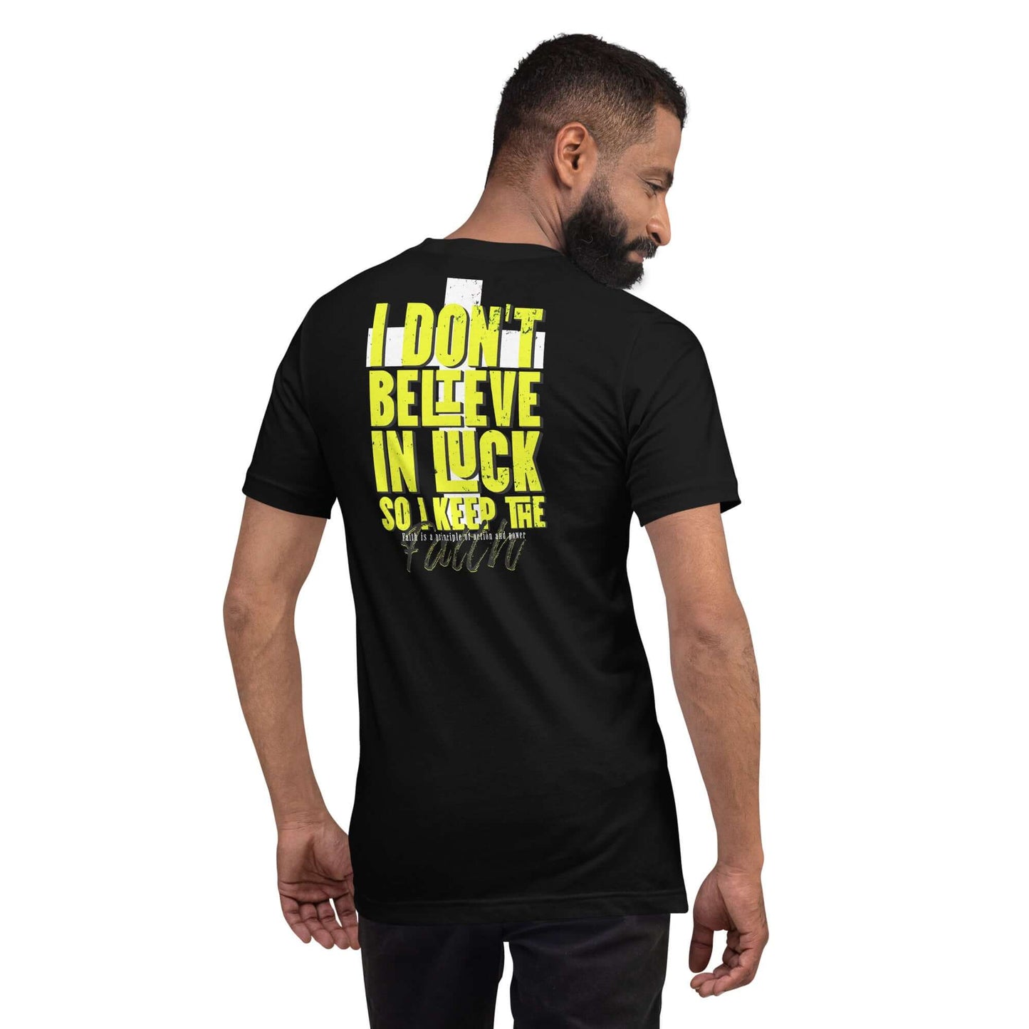 Camiseta Negra de manga corta unisex No creo en la Suerte
