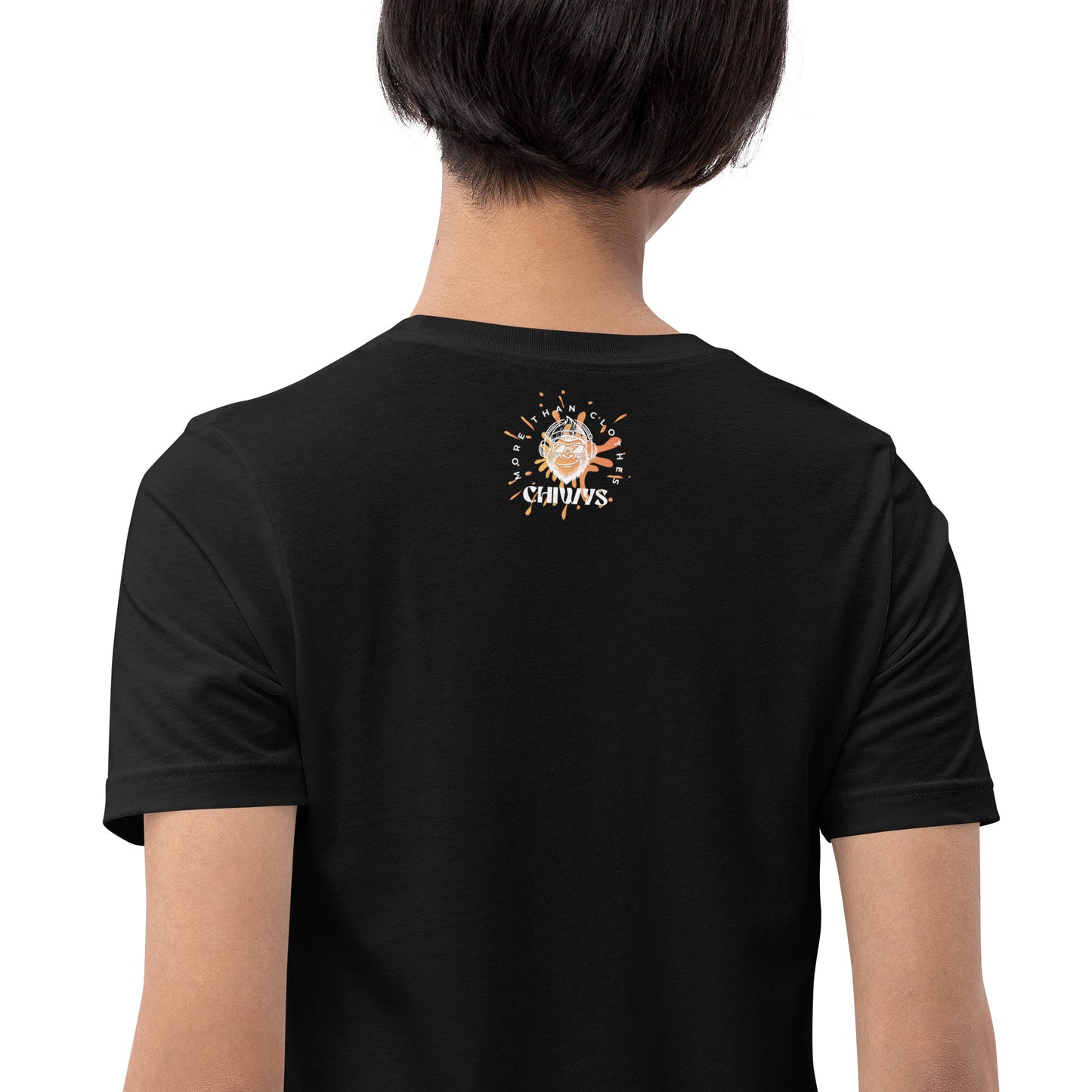 Camiseta Snakes Way Anime. Con un diseño moderno, Tacto suave y ligero, con la cantidad justa de elasticidad. Además, es cómoda y realza la figura de todo el que la lleva puesta. • 100% algodón peinado e hilado en anillo (los tonos Heather contienen polié