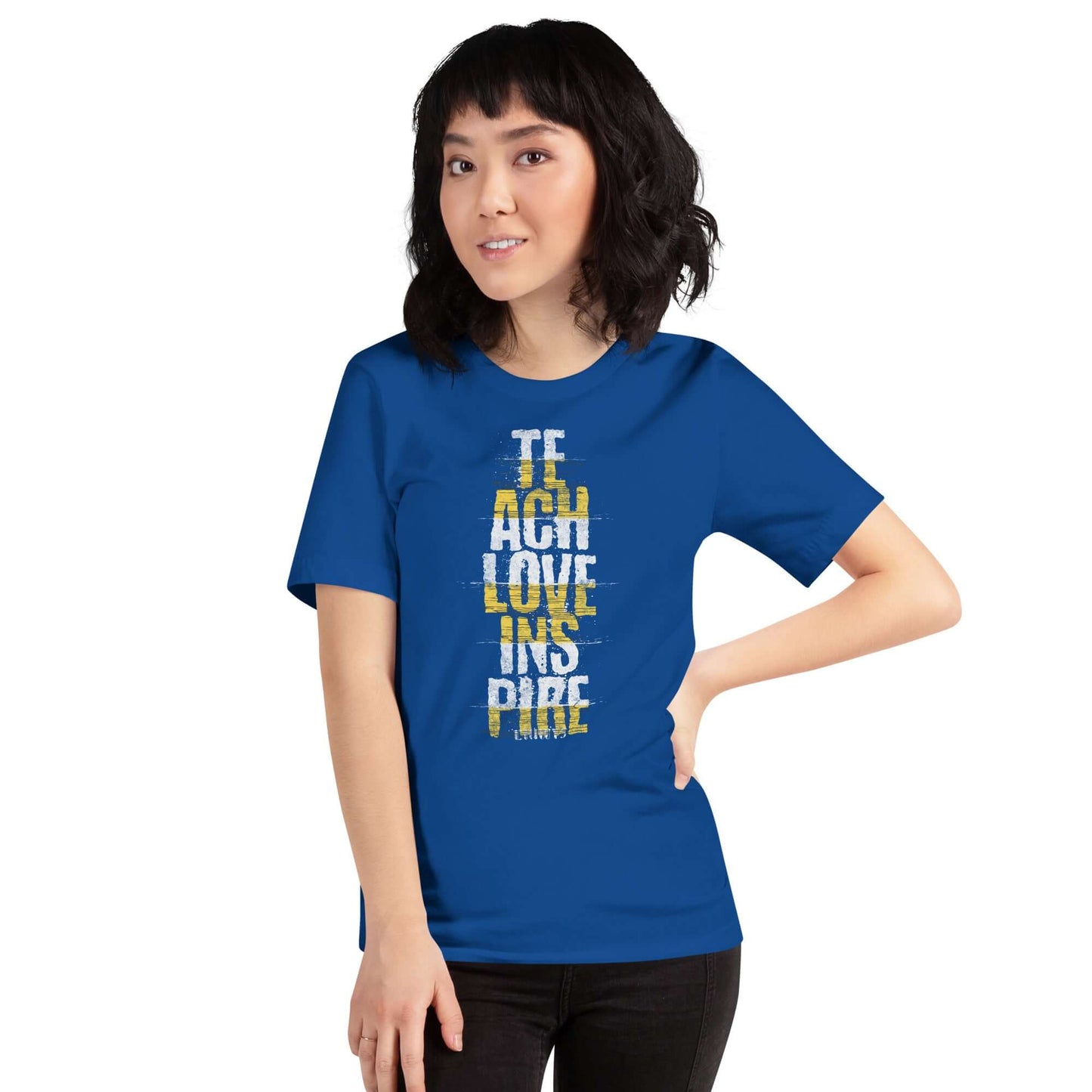 Camiseta Teach Love Inspire Anime. Esta camiseta es todo lo que has soñado y más. Es suave y ligero, con la cantidad justa de elasticidad. Además, es cómoda y realza la figura de todo el que la lleva puesta. • 100% algodón peinado e hilado en anillo (los