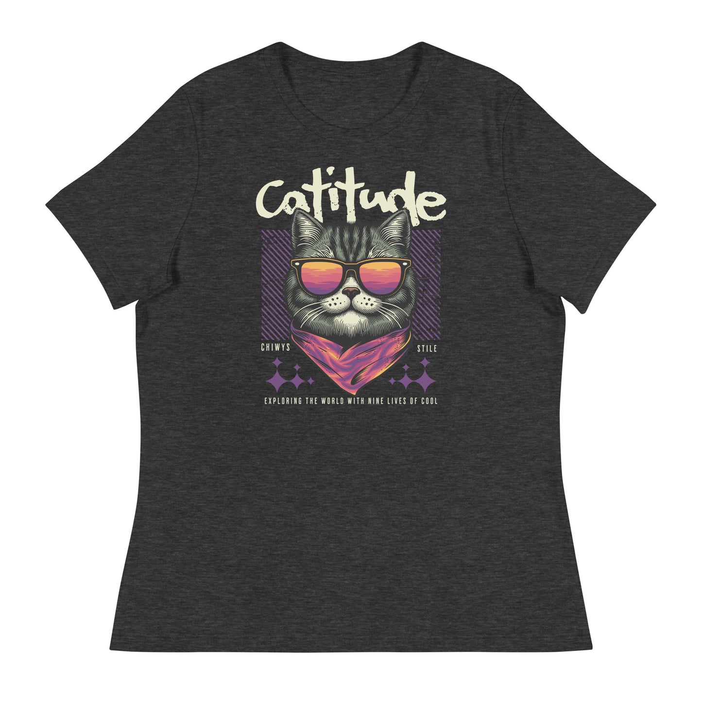 Camiseta Catitude Captitude Esta podría ser la camiseta más suave y cómoda que puedas encontrar. Combina su ajuste relajado y su tacto sedoso con unos vaqueros para crear el look casual perfecto, o póntela con una chaqueta blazer y pantalones de vestir pa