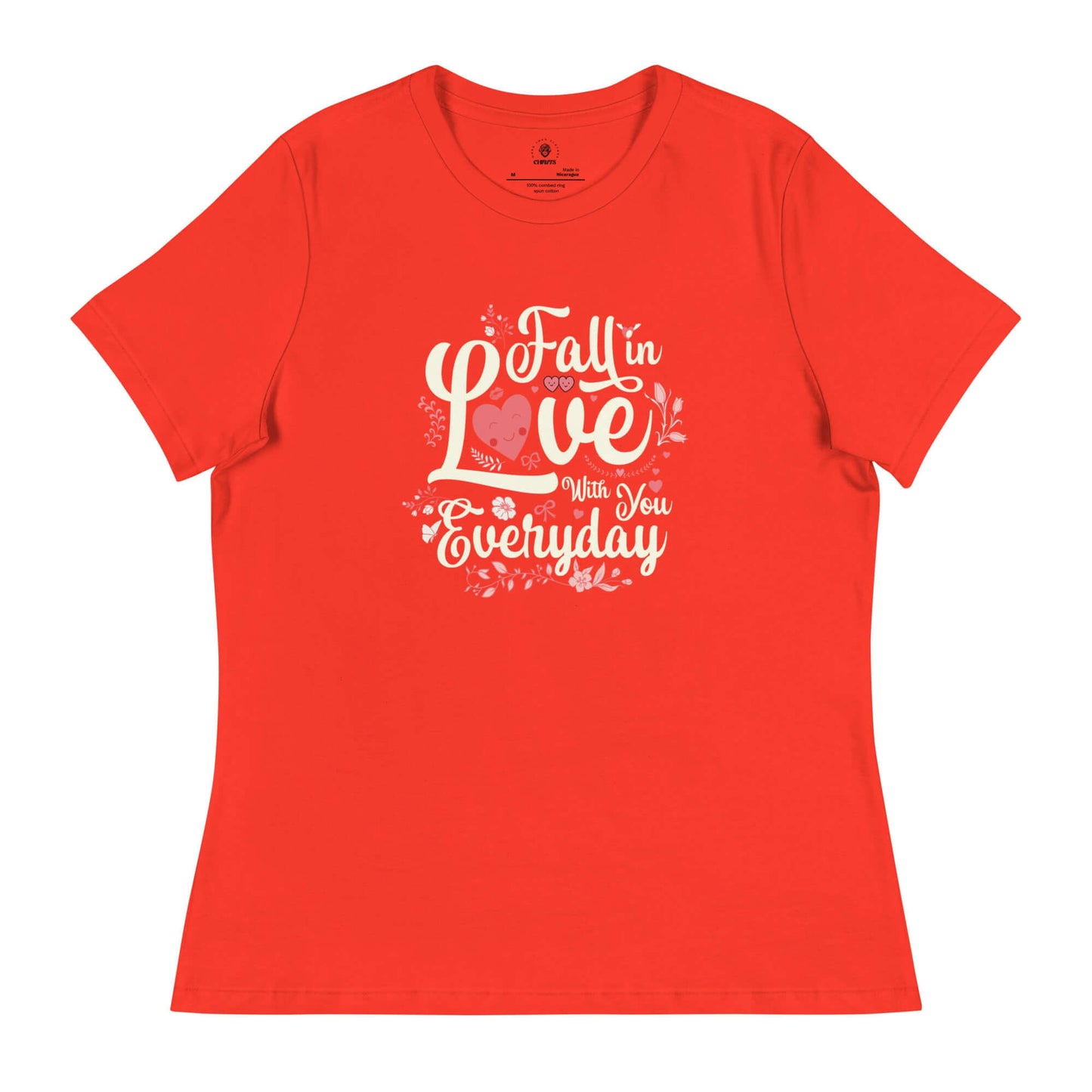 Camiseta Fall in Love Fall In Love. Esta podría ser la camiseta más suave y cómoda que puedas encontrar. Combina su ajuste relajado y su tacto sedoso con unos vaqueros para crear el look casual perfecto, o póntela con una chaqueta blazer y pantalones de v