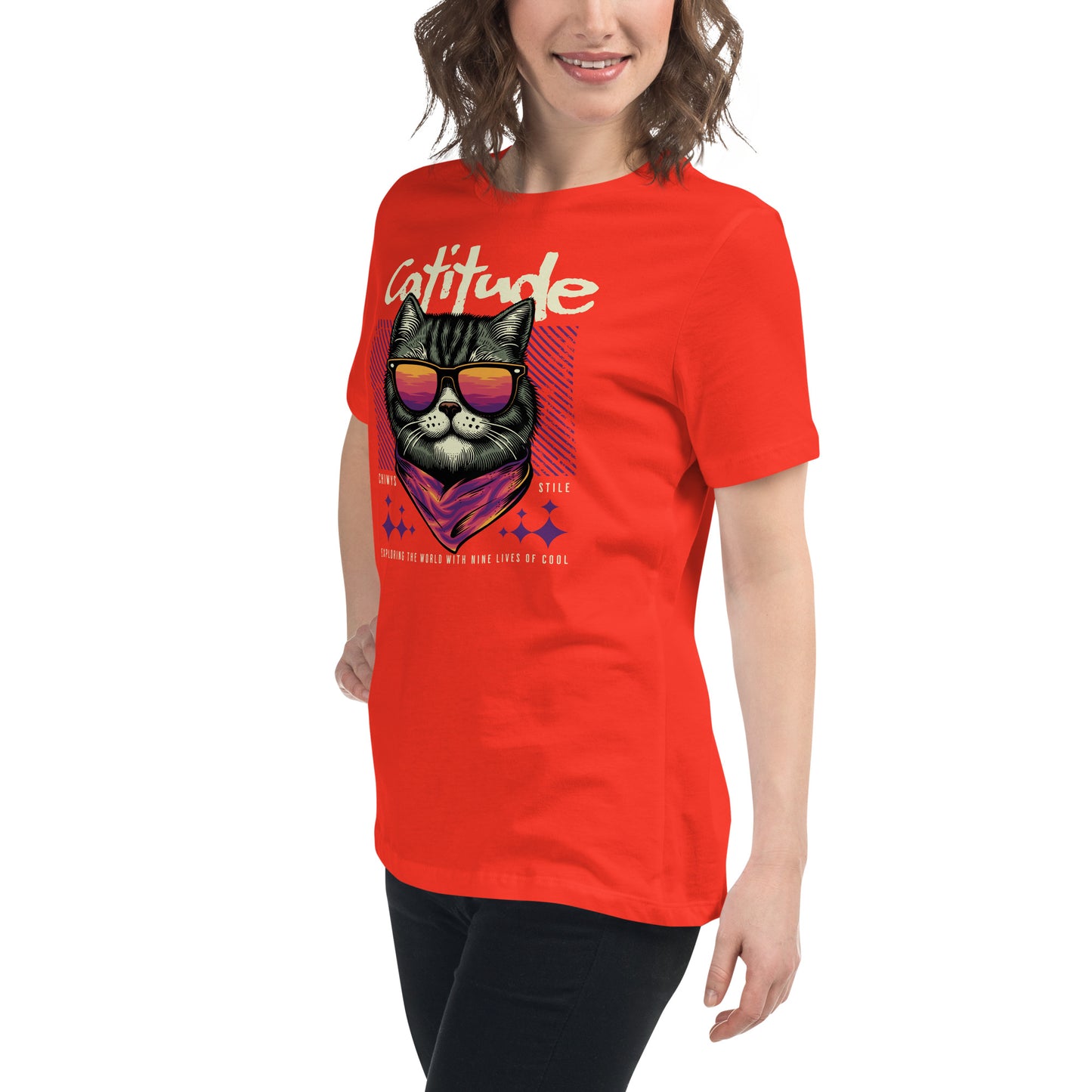 Camiseta Catitude Captitude Esta podría ser la camiseta más suave y cómoda que puedas encontrar. Combina su ajuste relajado y su tacto sedoso con unos vaqueros para crear el look casual perfecto, o póntela con una chaqueta blazer y pantalones de vestir pa